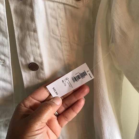 NWT Jean Jacket - Picture 3 of 4